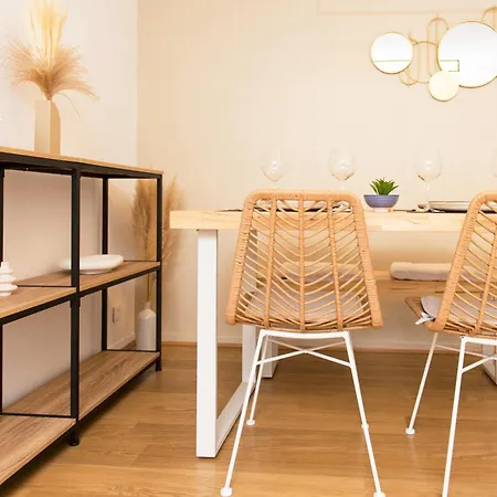 Moderne - Terrasse - Parking - Bm Appartement *